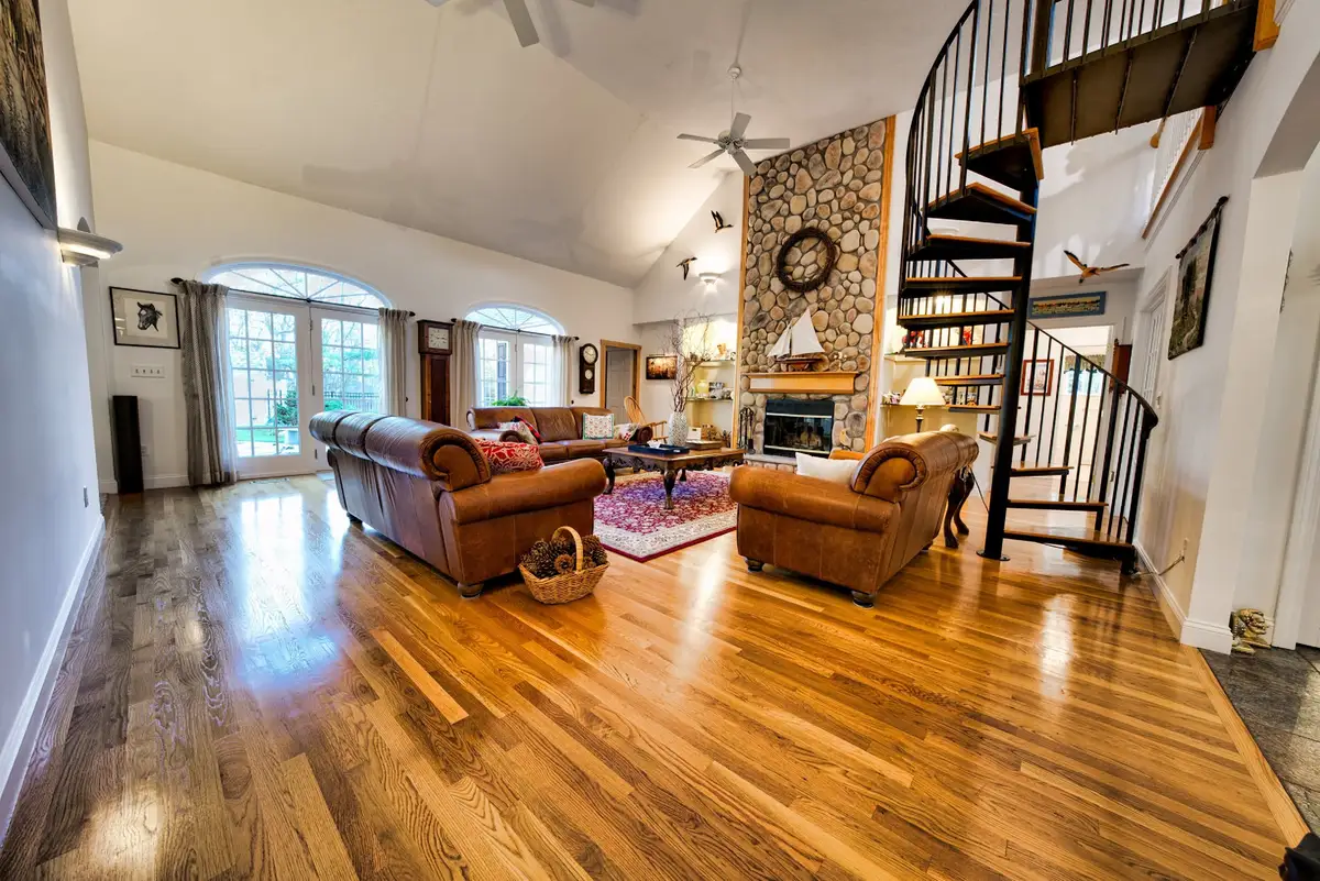  Living spaces remodeling 